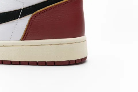 Air Jordan 1 High Red – photo 9