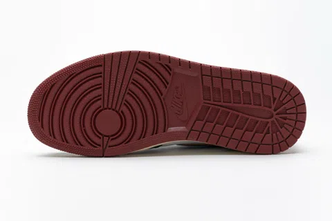 Air Jordan 1 High Red – photo 7