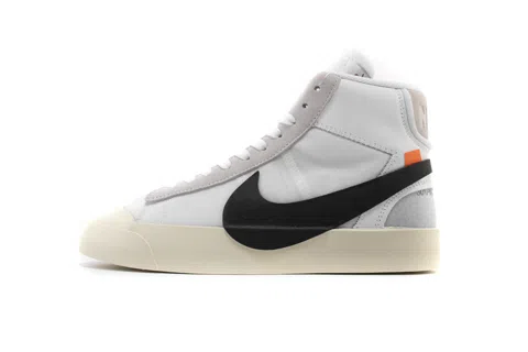 Nike Blazer Mid Triple White