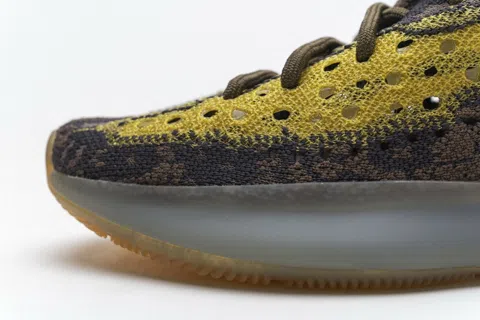 Yeezy Boost 380 Lmnte – photo 9