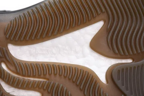Yeezy Boost 380 Onyx – photo 8