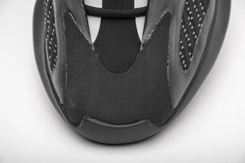 Yeezy 700 V3 Alvah – photo 9