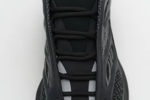 Yeezy 700 V3 Alvah – photo 6