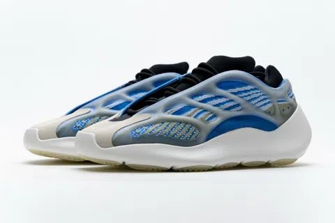 Yeezy 700 V3 Blue/White – photo 4