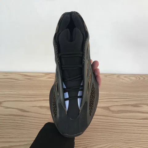 Yeezy 700 V3 Eremiel – photo 4