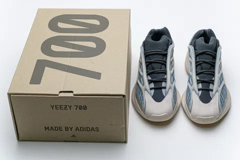 Yeezy 700 V3 Kyanite – photo 11
