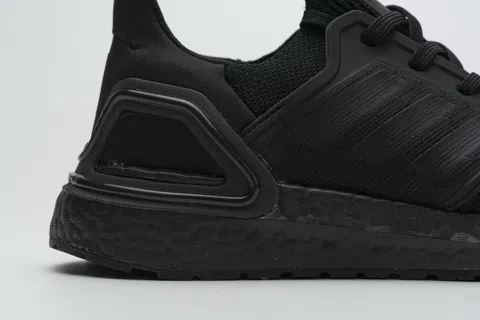adidas Ultraboost 20 Triple Black – photo 10