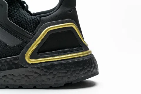 adidas Ultraboost 20 Black/Gold – photo 9