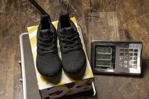 adidas Ultraboost 3.0 Triple Black – photo 12