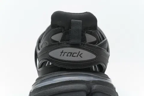Balenciaga Track LED Black – photo 5