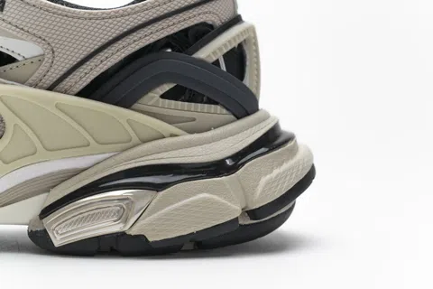 Balenciaga Track 2 Champagne/Black – photo 9