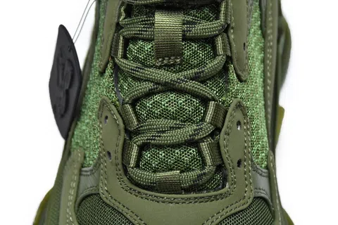 Balenciaga Triple S Clear Sole Olive – photo 6