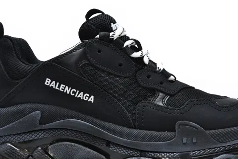Balenciaga Triple S Clear Sole Triple Black – photo 10