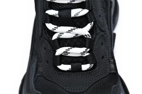 Balenciaga Triple S Clear Sole Triple Black – photo 6