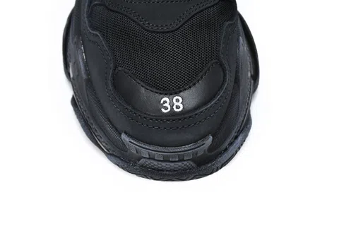 Balenciaga Triple S Clear Sole Triple Black – photo 8
