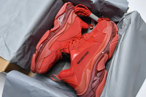 Balenciaga Triple S Clear Sole Red – photo 11