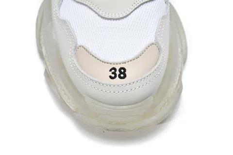Balenciaga Triple S Clear Sole Triple White – photo 7