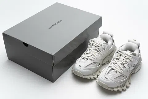 Balenciaga Track Triple White – photo 11