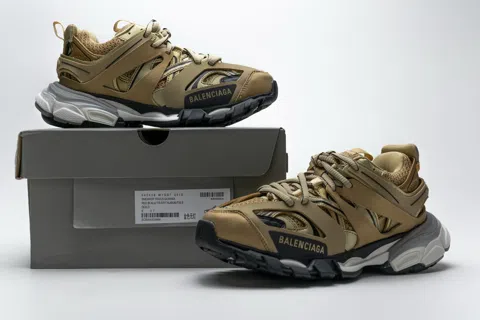 Balenciaga Track Gold – photo 11