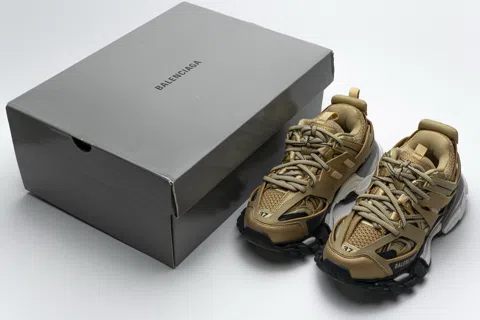 Balenciaga Track Gold – photo 12