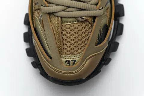 Balenciaga Track Gold – photo 8