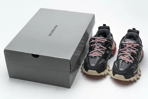 Balenciaga Track Black/Red – photo 11