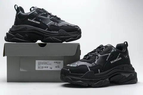 Balenciaga Triple S Black – photo 12