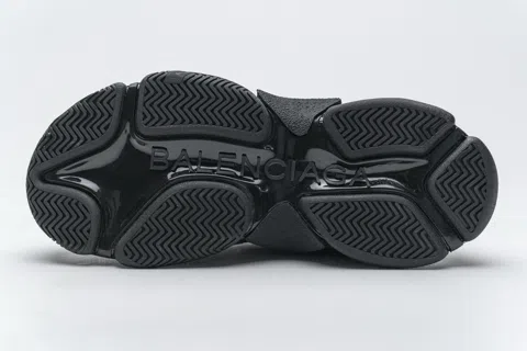 Balenciaga Triple S Black – photo 7