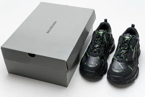 Balenciaga Triple S Black/Neon Green – photo 11