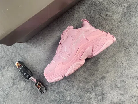 Balenciaga Triple S Pink/Red