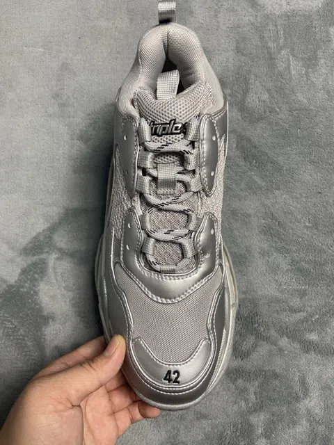 Balenciaga Triple S Silver/Black – photo 8