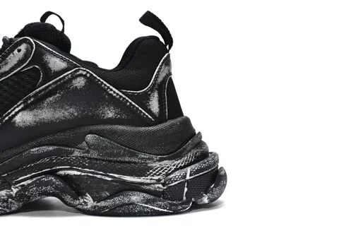 Balenciaga Triple S Black – photo 3