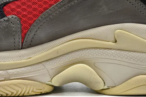 Balenciaga Triple S Grey/Red – photo 10