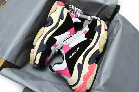 Balenciaga Triple S Black/Peach – photo 12