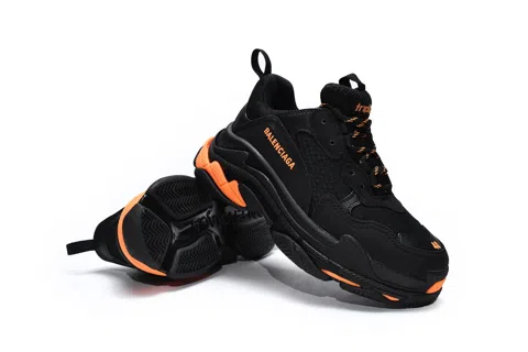 Balenciaga Triple S Black/Orange – photo 3