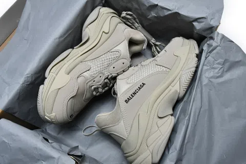 Balenciaga Triple S Khaki – photo 12