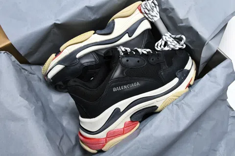 Balenciaga Triple S Black/Red – photo 12