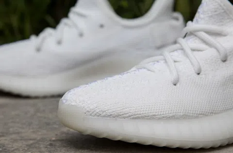Yeezy Boost 350 V2 Cream White – photo 12