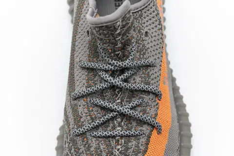 Yeezy Boost 350 V2 Beluga – photo 9