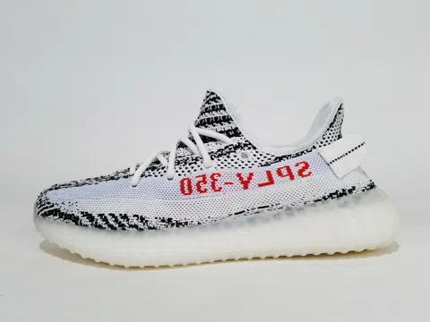 Yeezy Boost 350 V2 Zebra – photo 4