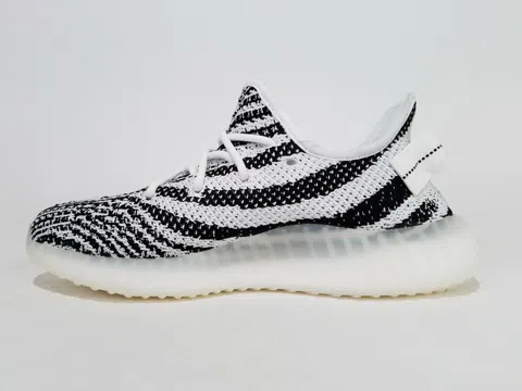 Yeezy Boost 350 V2 Zebra – photo 5