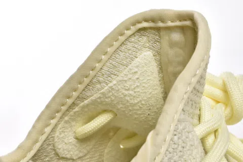Yeezy Boost 350 Butter – photo 9