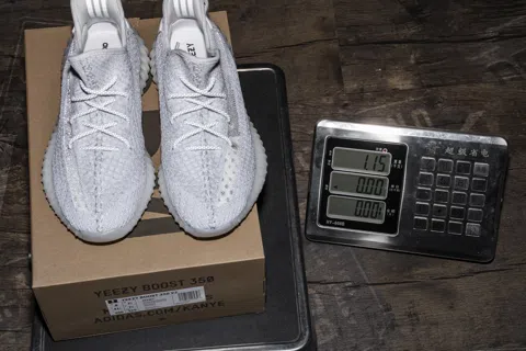 Yeezy Boost 350 Static Reflective – photo 11