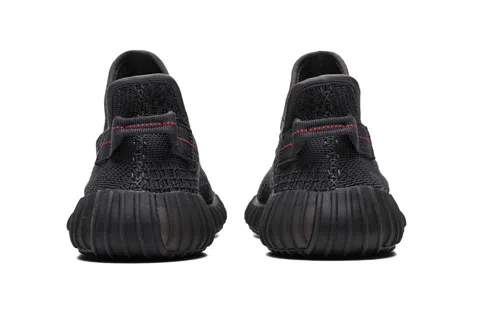 Yeezy Boost 350 V2 Black – photo 6