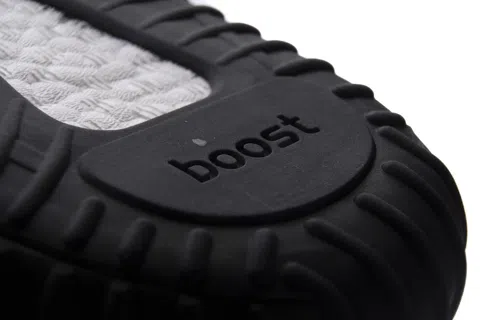 Yeezy Boost 350 Black – photo 11