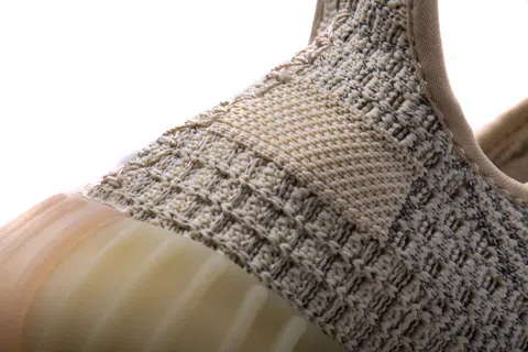 Yeezy Boost 350 Lundmark Reflective – photo 9