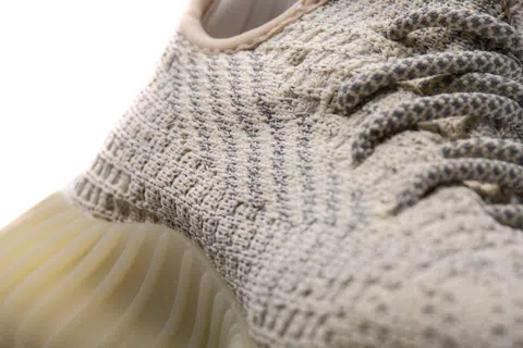 Yeezy Boost 350 Lundmark Reflective – photo 10