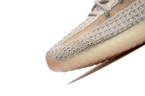 Yeezy Boost 350 Lundmark Reflective – photo 3