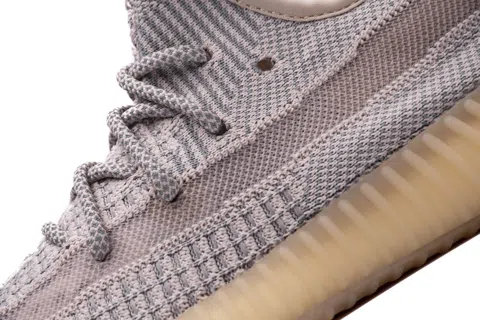 Yeezy Boost 350 Synth – photo 9