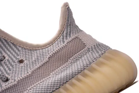Yeezy Boost 350 Synth – photo 10